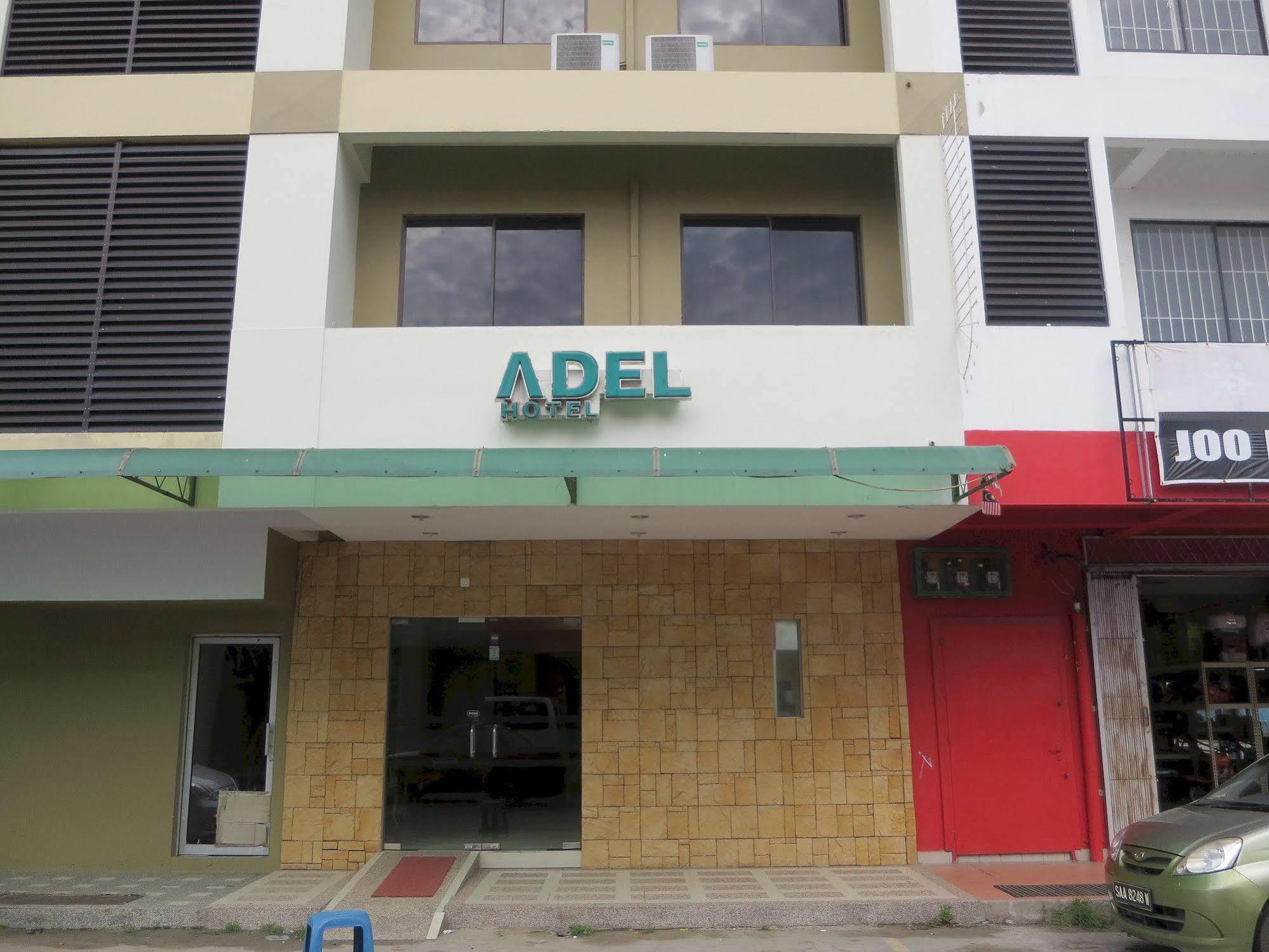 Adel Hotel Putatan Екстериор снимка